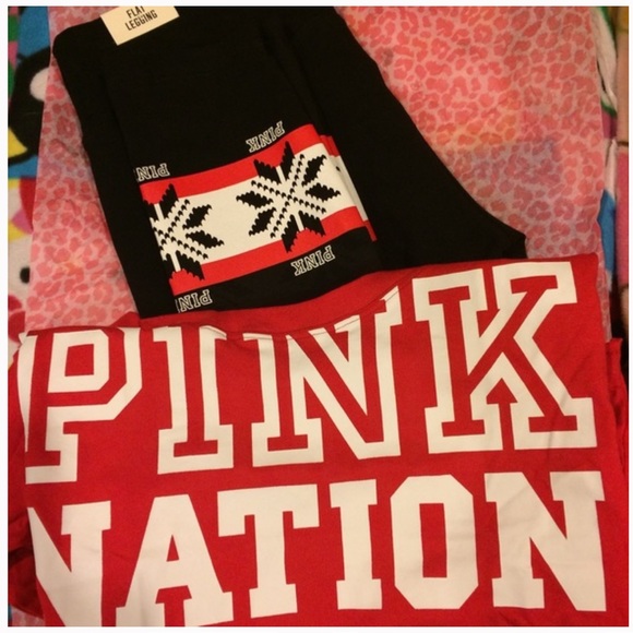 Holiday Set ! Campus Tee &  Leggings from VS Pink Nation - Picture 5 of 6